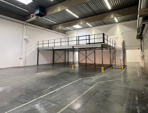 Werkstatt und Lagerhalle